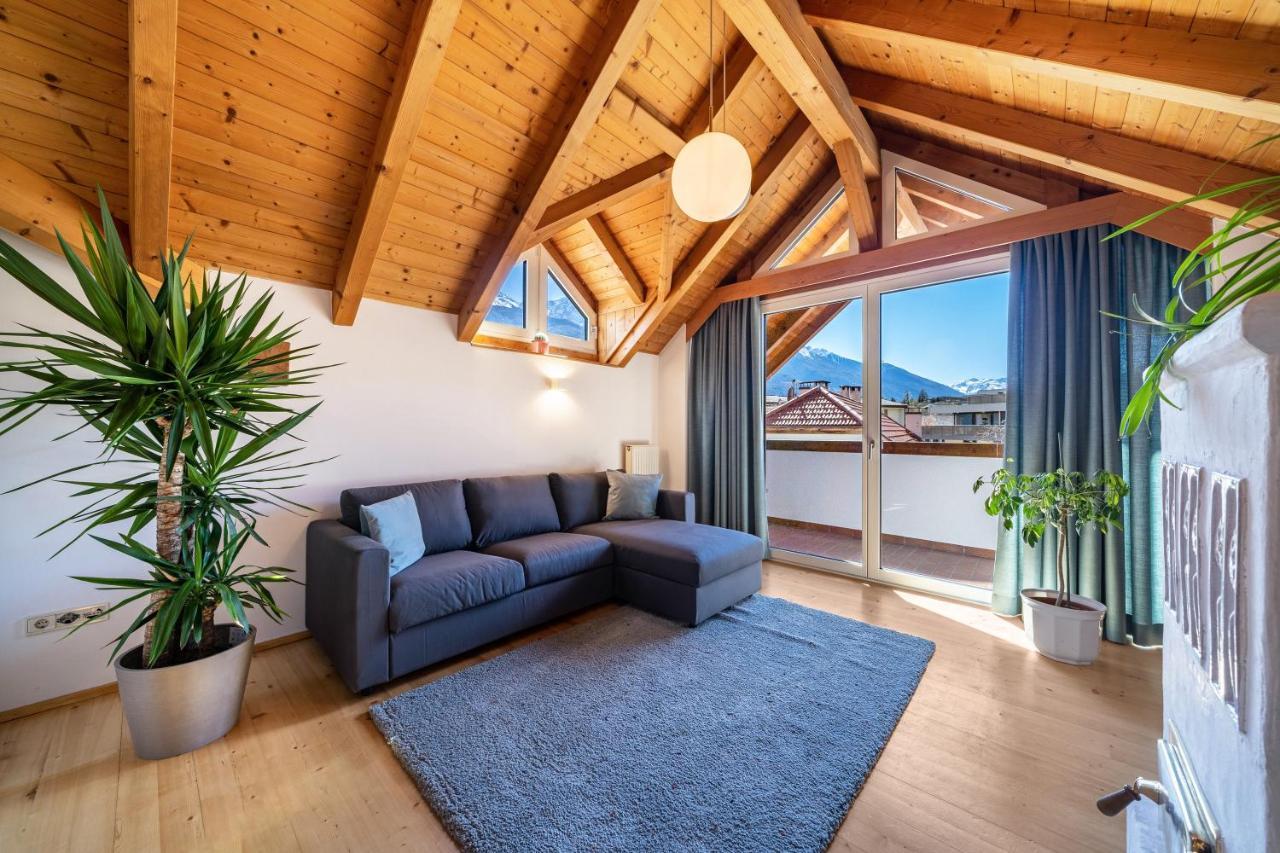Apartment Luisa Сіландро Екстер'єр фото